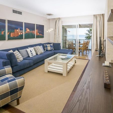 אסטפונה Hb - Comfortable Beachfront Holiday Apartment מראה חיצוני תמונה