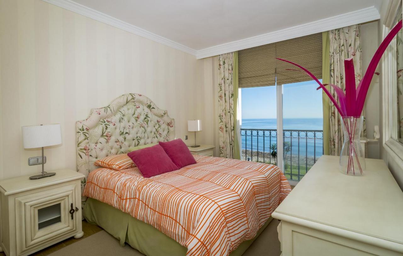 אסטפונה Hb - Comfortable Beachfront Holiday Apartment מראה חיצוני תמונה