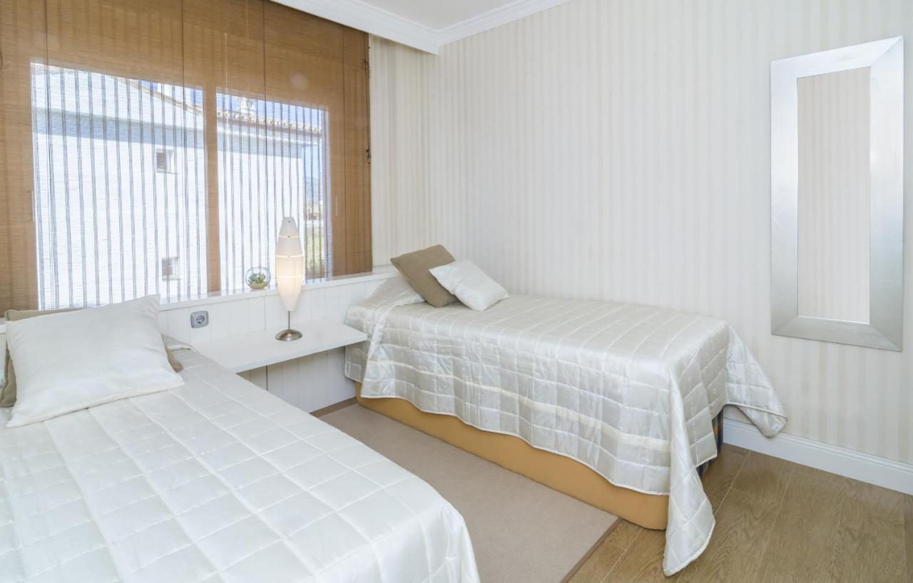 אסטפונה Hb - Comfortable Beachfront Holiday Apartment מראה חיצוני תמונה
