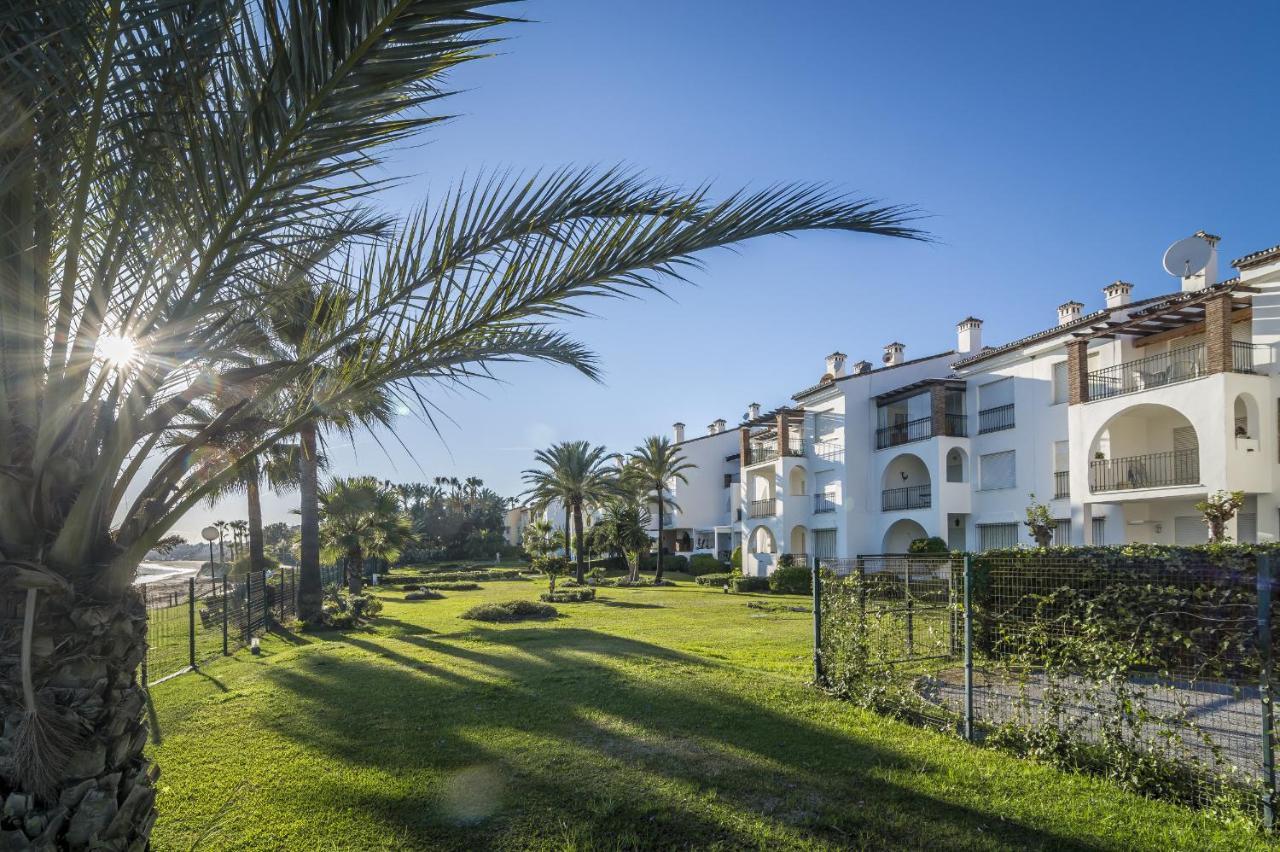 אסטפונה Hb - Comfortable Beachfront Holiday Apartment מראה חיצוני תמונה